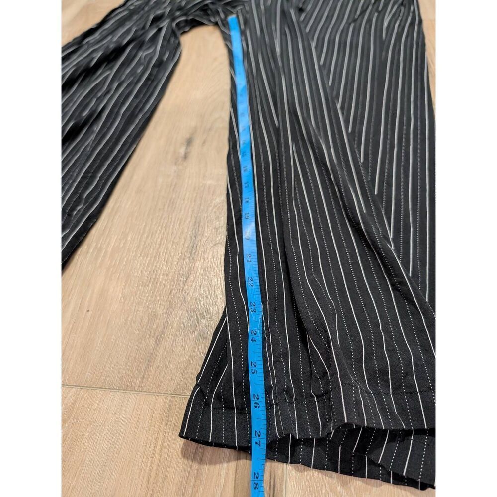 Torrid Black & White Wide Leg Challis Jumpsuit Plus Size 1XL Pockets - Picture 11 of 13